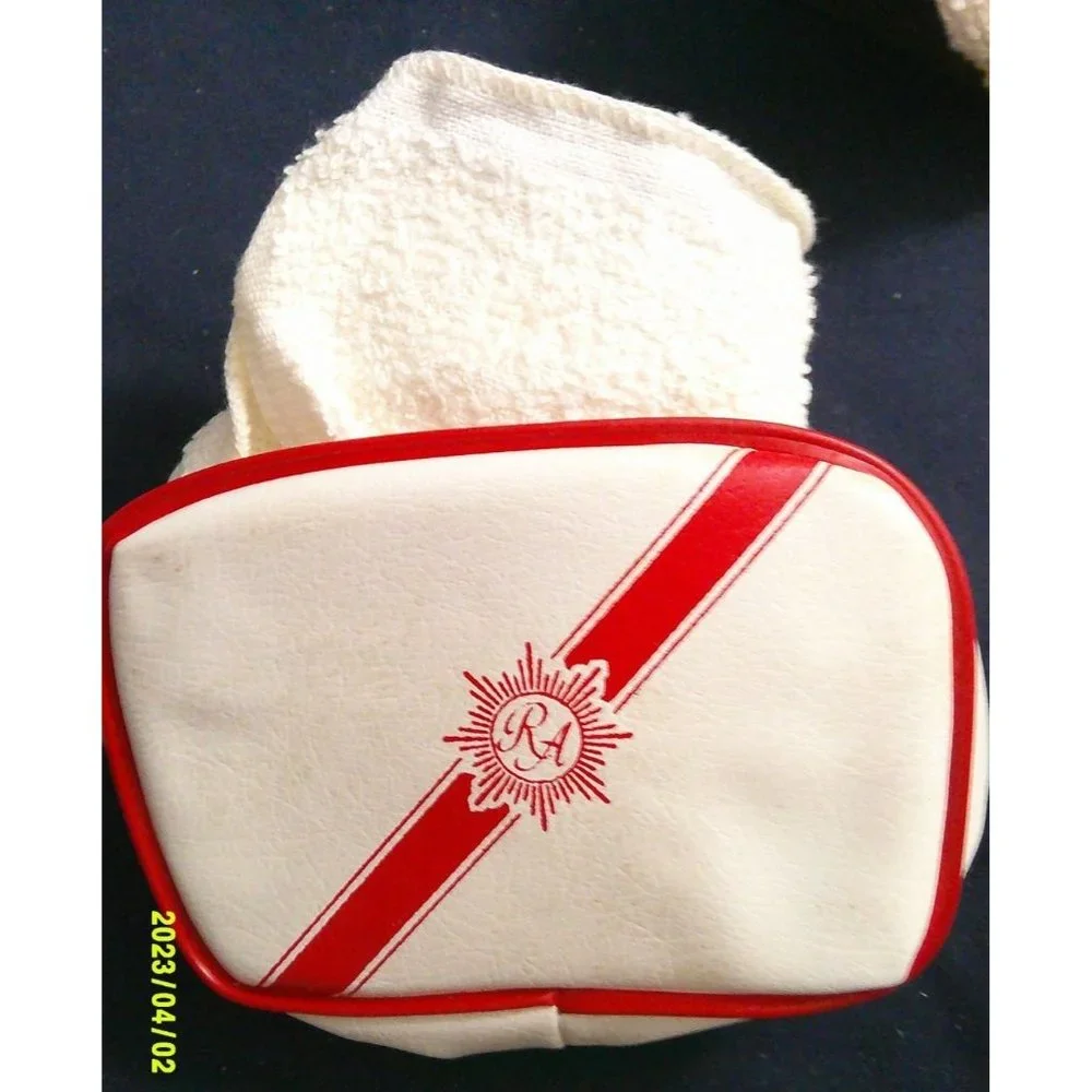 Vintage TWA Hygiene Bag w/Wash Cloth * Airplane Memorabilia * Collector * L203 q